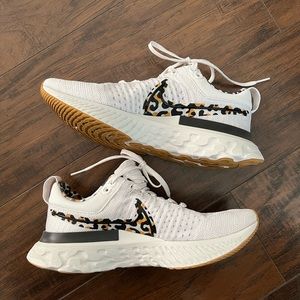 nike womens react infinity flyknit 2, size 9